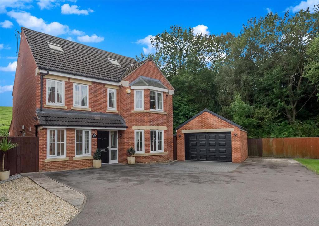 Tingle View, New Farnley, Leeds 5 bed detached house for sale £525,000