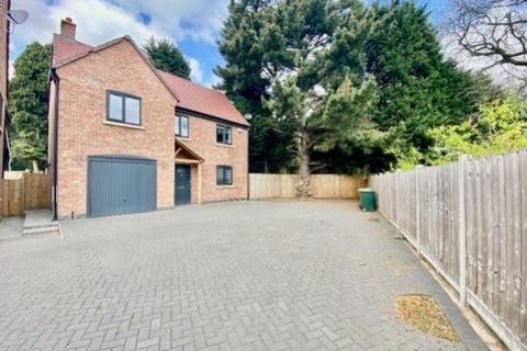 5 bedroom detached house to rent, Sandpits Lane, Coventry CV7