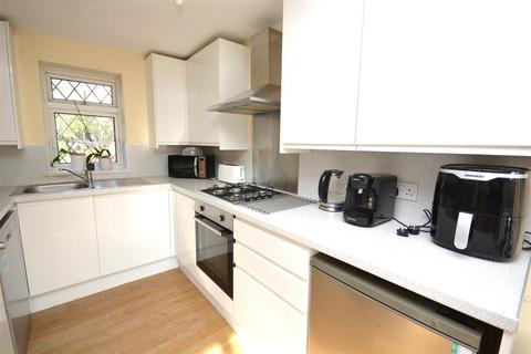 5 bedroom end of terrace house for sale, Grayswood Gardens, Raynes Park SW20