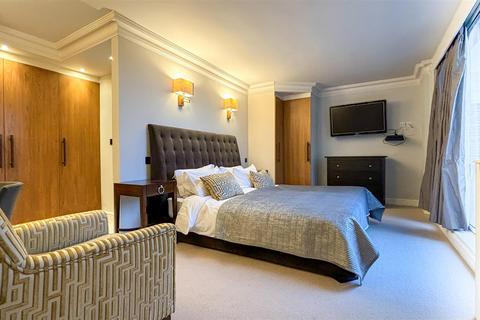 3 bedroom penthouse to rent, Ebury Street, Belgravia, SW1X