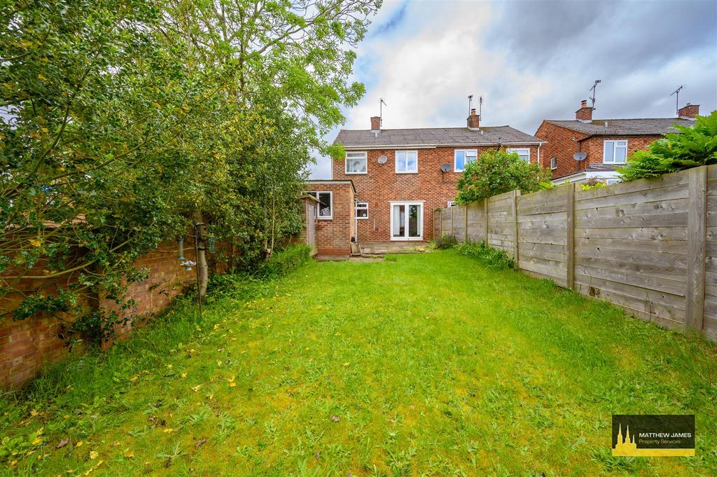 103 Barnfield Ave-23.jpg