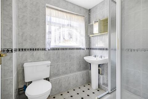 2 Craven Close, Trumpington, Cambridge, CB2 9NW