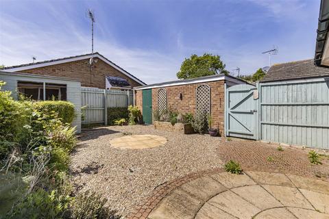 2 Craven Close, Trumpington, Cambridge, CB2 9NW