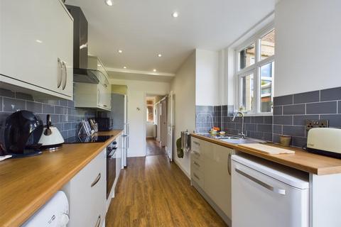 422 Allesley Old Road, Coventry, CV5 8GF