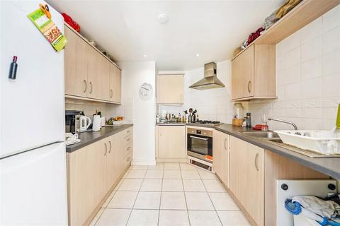 1 bedroom apartment for sale, Winkfield Road, London N22