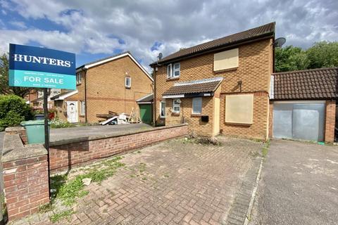 116 Abbotswood Way, Hayes, UB3 3PQ