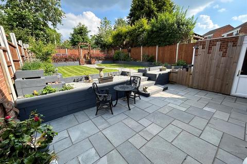 10 Aldeford Drive, Brierley Hill, DY5 3JF
