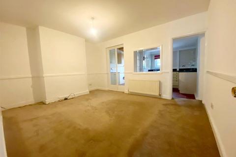 2 bedroom terraced house to rent, Cookham Hill, Rochester