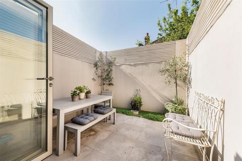 2 bedroom flat for sale, Lindrop Street, London, SW6