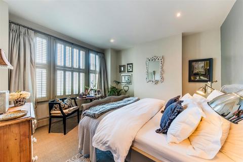 2 bedroom flat for sale, Lindrop Street, London, SW6