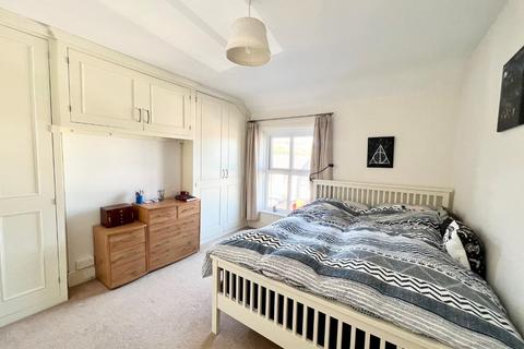 2 bedroom terraced house to rent, Smith Road, Stocksbridge, Sheffield, S36 1FG