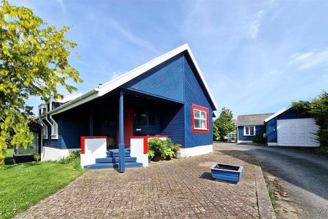 2 bedroom detached house for sale, Pathfields, Stratton, Bude, Cornwall, EX23