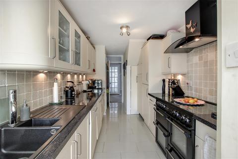 71 Cheyne Walk, Meopham, Gravesend, DA13 0PP