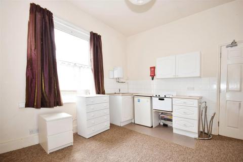 1 bedroom house to rent, Tabor Grove, Wimbledon SW19