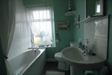 106 Town Gate, Wyke, Bradford, BD12 9JL