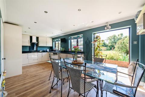 4 bedroom detached house for sale, Shripney Road, Shripney