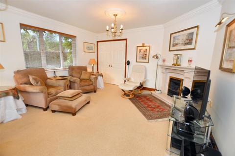 5 bedroom detached house for sale, Snaefell Park, Sheringham