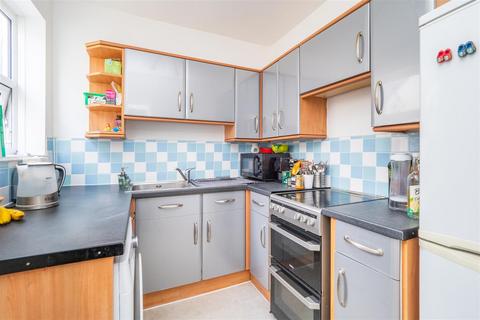 1 bedroom flat for sale, 4, 64-66 Egmont Road, Sutton