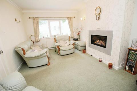 3 bedroom semi-detached bungalow for sale, Westfield Lane, Shipley BD18