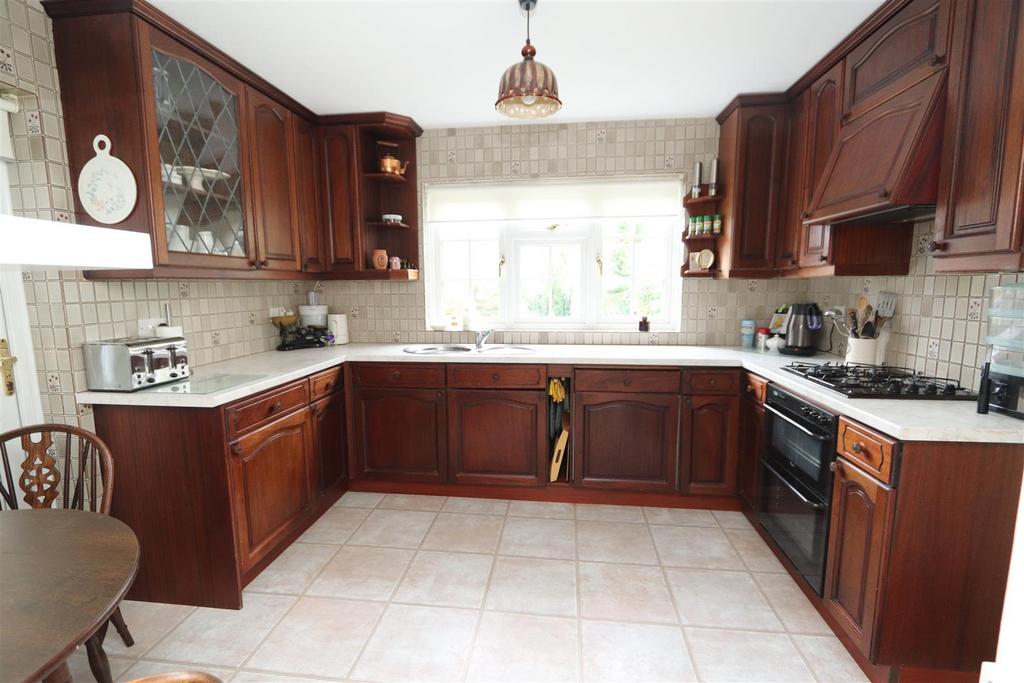 Kitchen/Breakfast Room