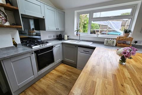 4 Cross Park, Buckland Monachorum, Yelverton, PL20 7NJ