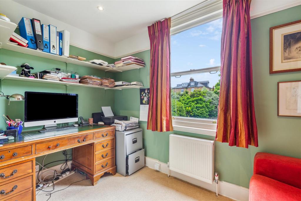 Heathfield Gardens, W4 - FOR SALE
