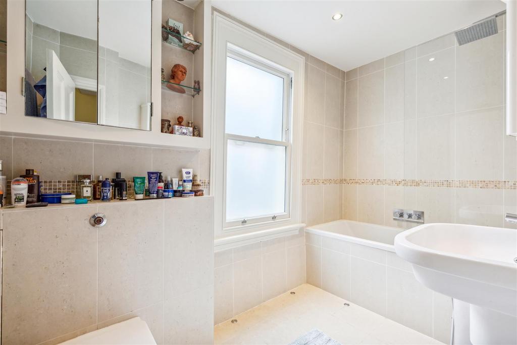 Heathfield Gardens, W4 - FOR SALE