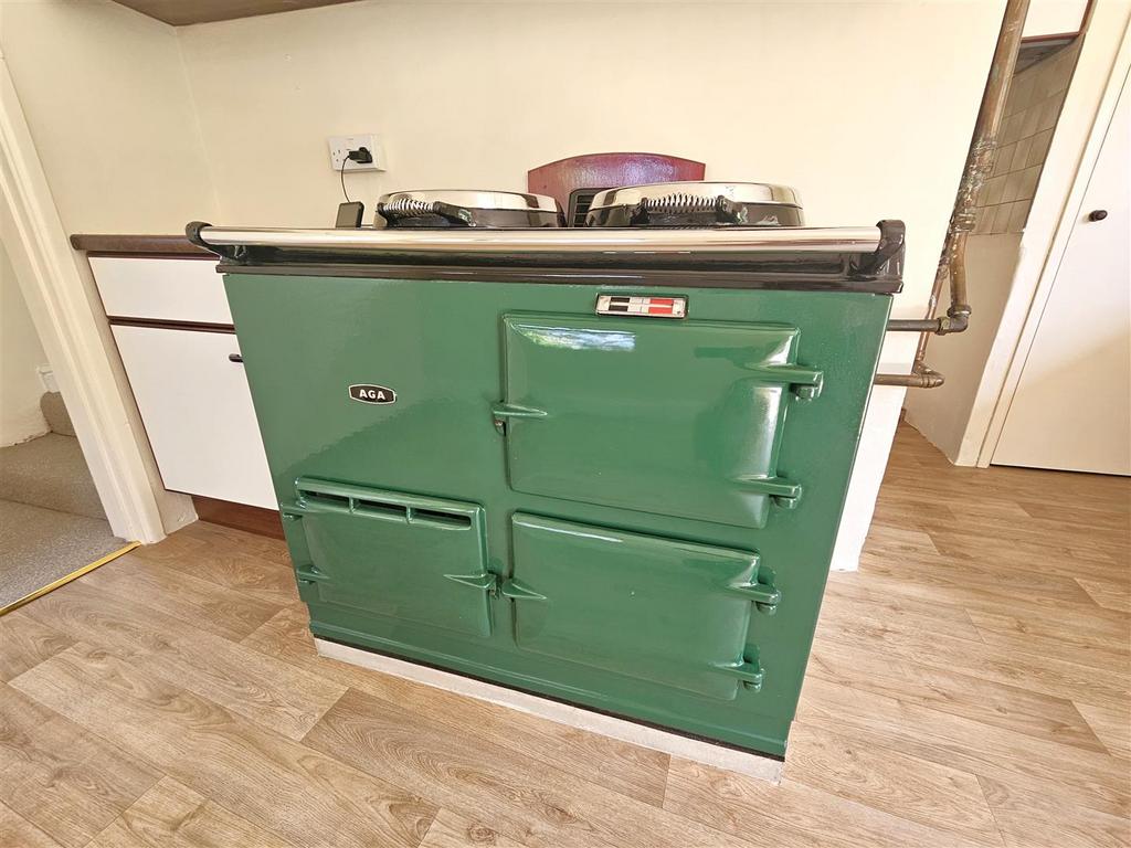 Aga.jpg