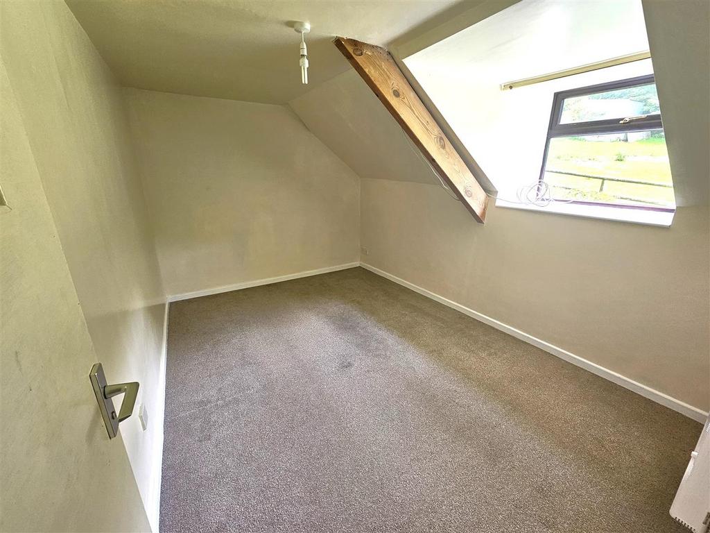Bedroom 2.jpg
