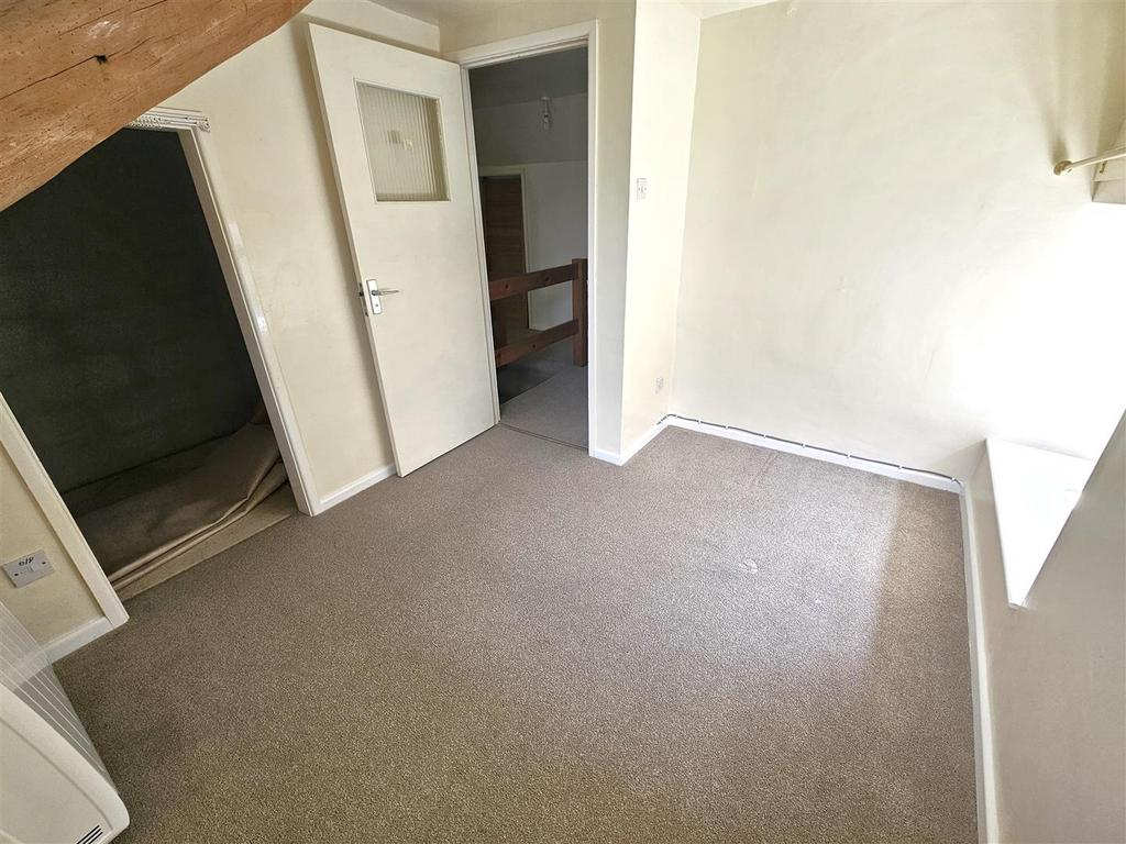 Bedroom 3.jpg