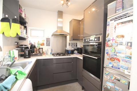 2 bedroom end of terrace house for sale, Craylands Lane, Swanscombe