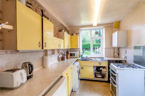 3 bedroom semi-detached house for sale, 3 Haddon Road, Bakewell