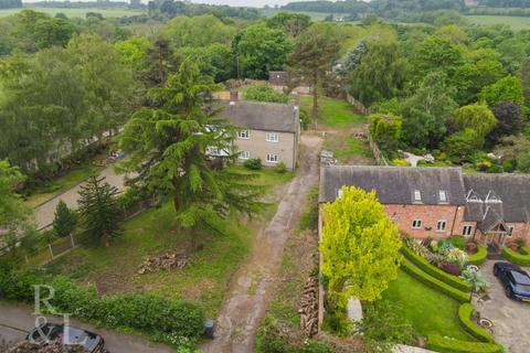 3 bedroom cottage for sale, The Moor,  Coleorton