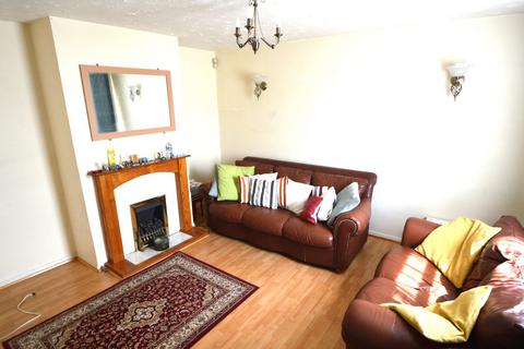 3 bedroom terraced house to rent, Humber Way, Slough, Berkshire, SL3