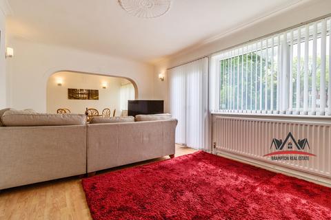 3 bedroom flat for sale, Ashley Court, Great North Way, London, NW4