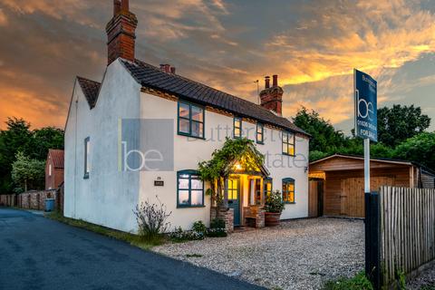 4 bedroom detached house for sale, Station Road, Sutton-on-Trent