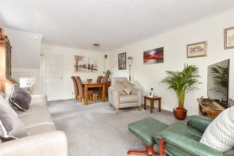 2 bedroom end of terrace house for sale, Peregrine Close, Hythe, Kent