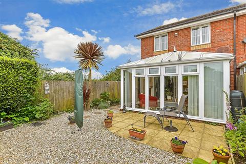 2 bedroom end of terrace house for sale, Peregrine Close, Hythe, Kent