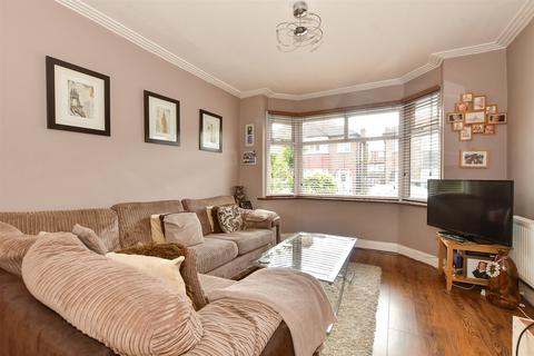 37 Trevose Road, London, E17 4DS