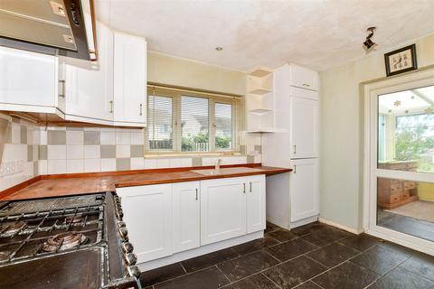 3 bedroom chalet for sale, Essex Gardens, Birchington, Kent