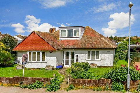 3 bedroom chalet for sale, Essex Gardens, Birchington, Kent