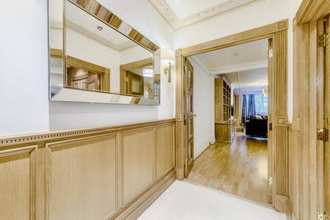 4 bedroom flat to rent, Park Road (Baker Street), Marylebone NW8