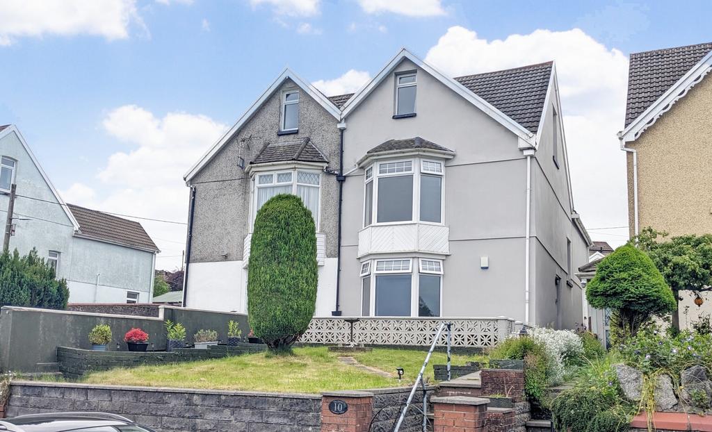 Pant, Merthyr Tydfil CF48 4 bed semidetached house for sale £275,000