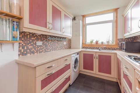 34 Buckstone Drive, Edinburgh, EH10 6PQ