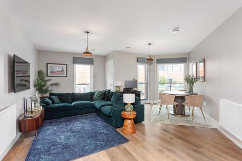 Flat 2, 71 Ocean Drive, Edinburgh, EH6 6BP
