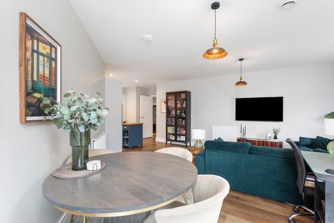 Flat 2, 71 Ocean Drive, Edinburgh, EH6 6BP