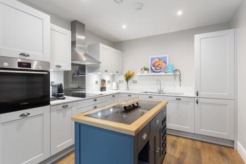 Flat 2, 71 Ocean Drive, Edinburgh, EH6 6BP