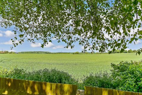 68 Farncombe Way, Whitfield, Dover, CT16 3NT