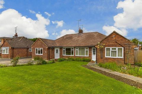 2 bedroom semi-detached bungalow for sale, Daux Avenue, Billingshurst, West Sussex