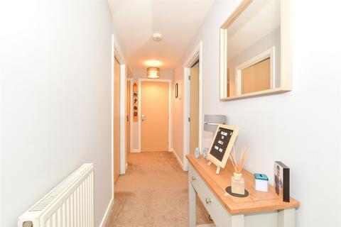 1 bedroom ground floor flat for sale, Spiro Close, Pulborough, West Sussex